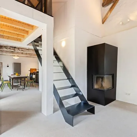 Apartman Alte Schmiede Am Schlosspark - Bis 17 Gaeste Rietz Neuendorf