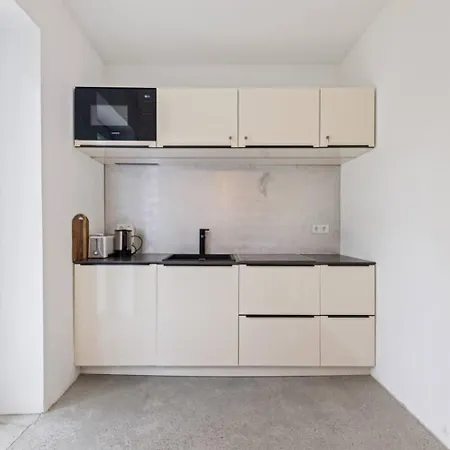 Apartman Alte Schmiede Am Schlosspark - Bis 17 Gaeste *