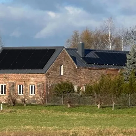 Alte Schmiede Am Schlosspark - Bis 17 Gaeste Rietz Neuendorf