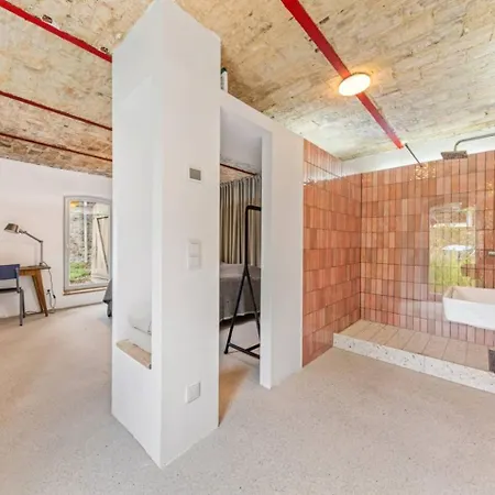 Alte Schmiede Am Schlosspark - Bis 17 Gaeste Apartman *