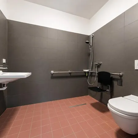 Alte Schmiede Am Schlosspark - Bis 17 Gaeste Apartman Rietz Neuendorf
